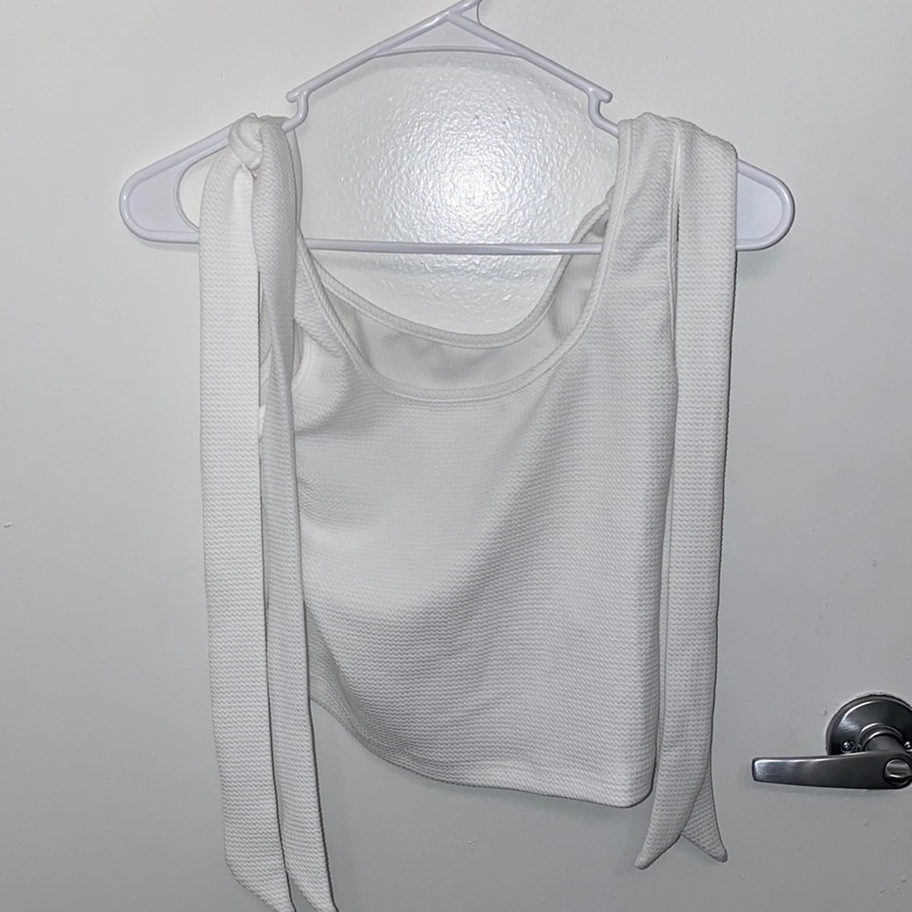 Women’s tie crop top